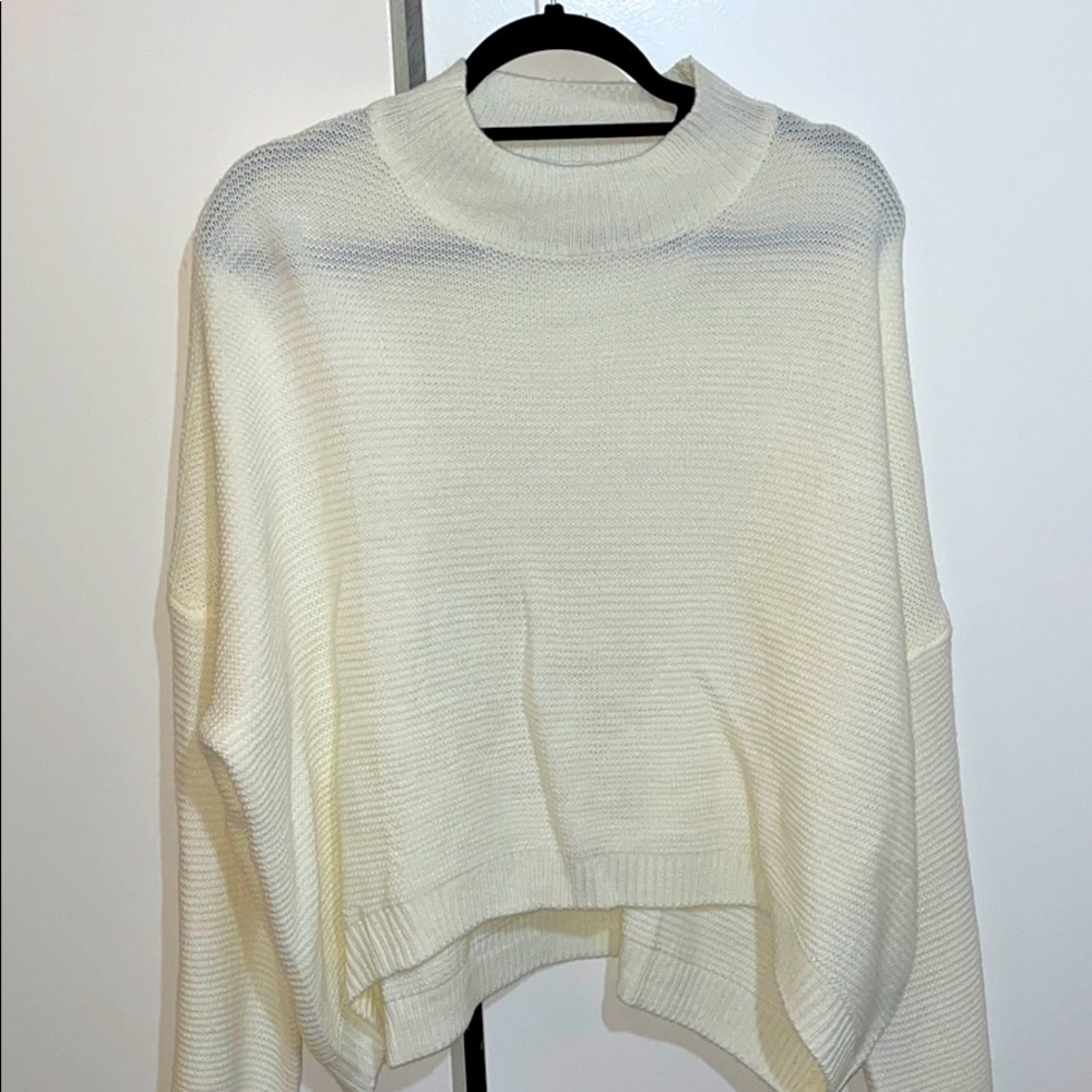 Turtle neck cream sweater